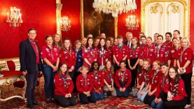 Wir sind bei unserem Bundespräsident Alexander Van der Bellen in die Hofburg eingeladen.
