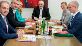 Erste Regierungssitzung 1