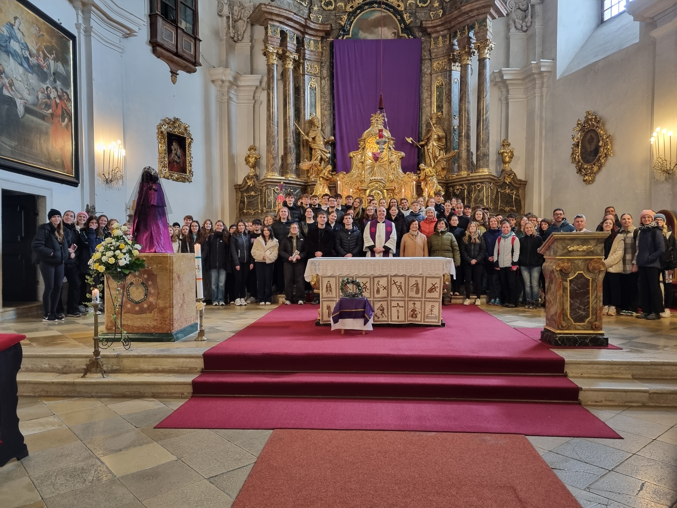 Bischof Zsifkovics bei Matura-Wallfahrt Wolfgarten, Theresianum, Kurzwiese Eisenstadt Burgenland
