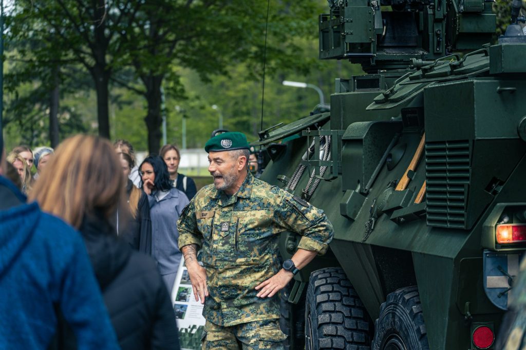 Girls' Day 2025 in der Martin-Kaserne Eisenstadt – Ein Blick hinter die Kulissen des Bundesheeres
Burgenland
HUSAR
Mannschaftstransportpanzer PANDUR
Schützenpanzer ULAN