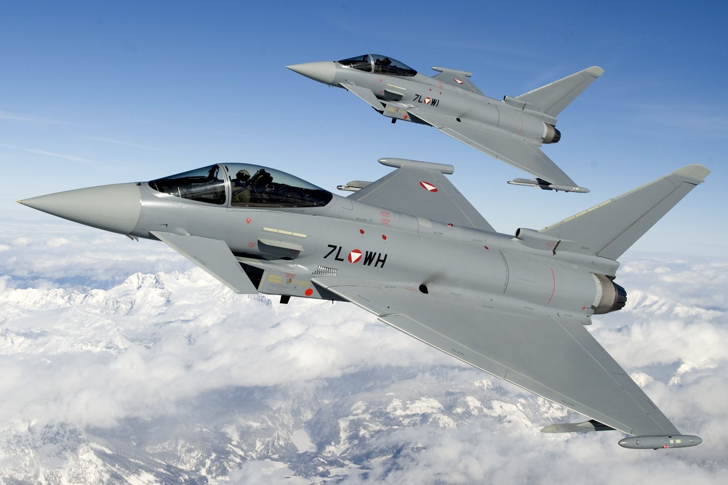 Bundesheer Überschalltraining Eurofighter Burgenland Österreich Klaudia Tanner Verteidigungsminister B24