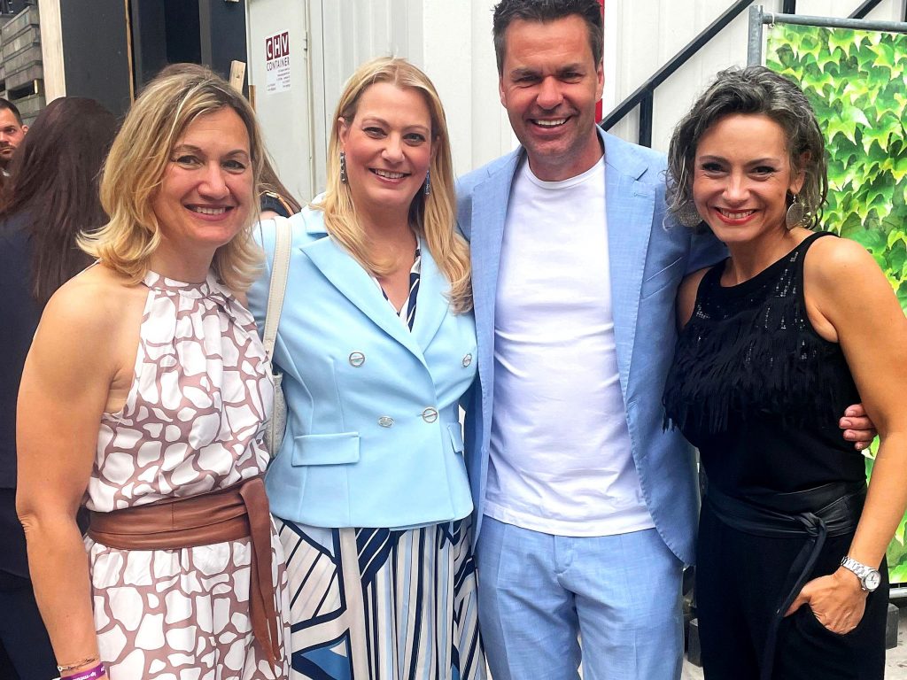 Höchster Musikgenuss bei der „Starnacht am Neusiedler See“ in Mörbisch Mörbischs Bürgermeisterin Bettina Zentgraf, Landesrätin Daniela Winkler, Burgenland-Tourismus-Geschäftsführer Didi Tunkel und Moderatorin Kristina Buconjic.
