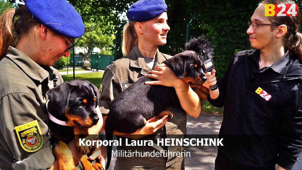 Welpentaufe in Kaisersteinbruch 2025 Korporal Laura HEINSCHINK, Militärhundeführerin