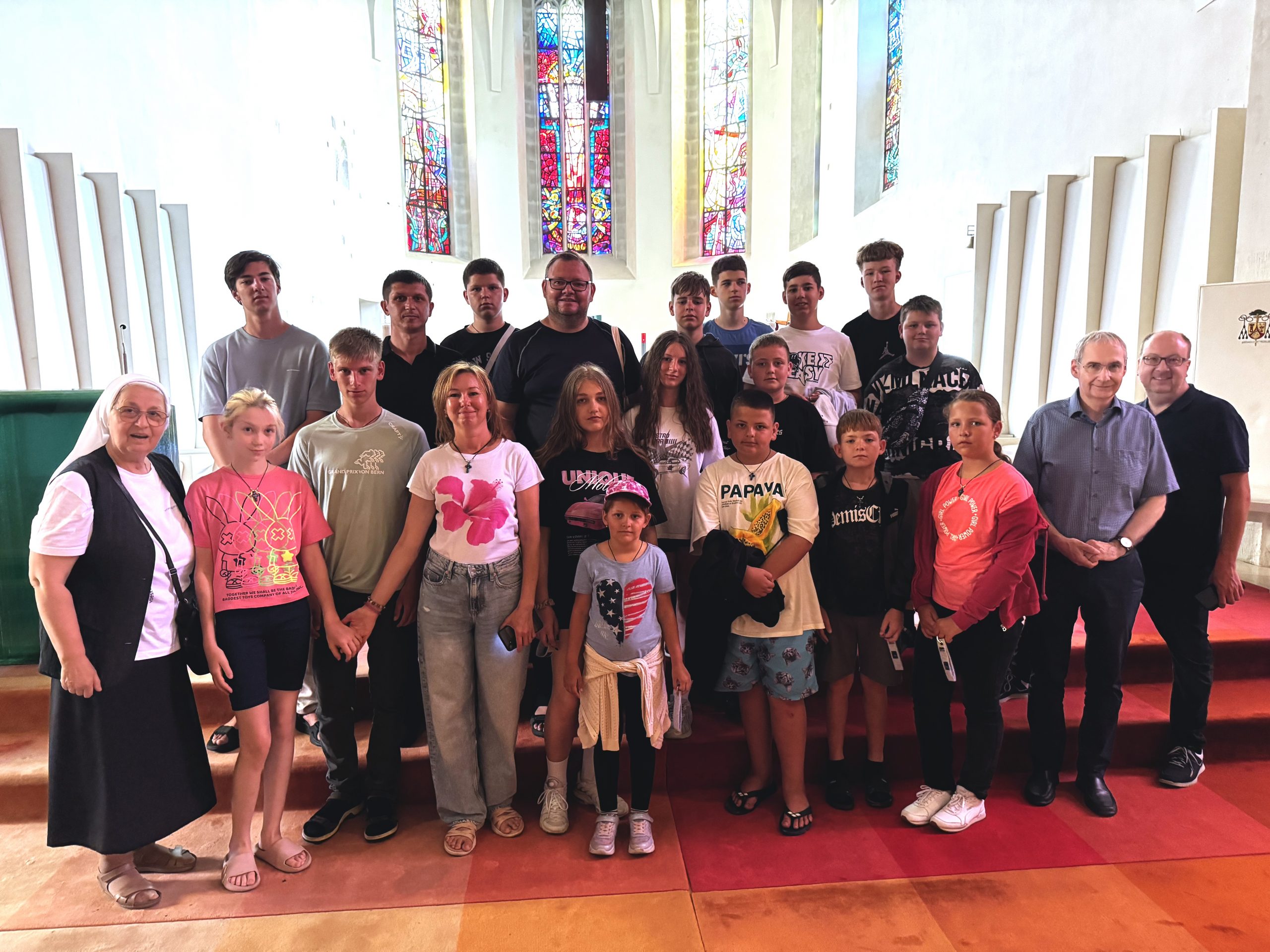 Ein Tag fürs Herz: Ukrainische Kinder zu Gast in Eisenstadt Generalvikar Michael Wüger Kirche Burgenland Katholische Kirche Ukraine