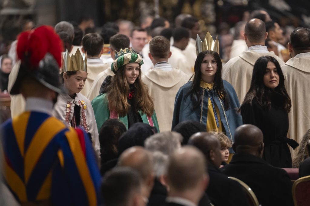 Könige aus der Diözese Eisenstadt ganz nah am Papst