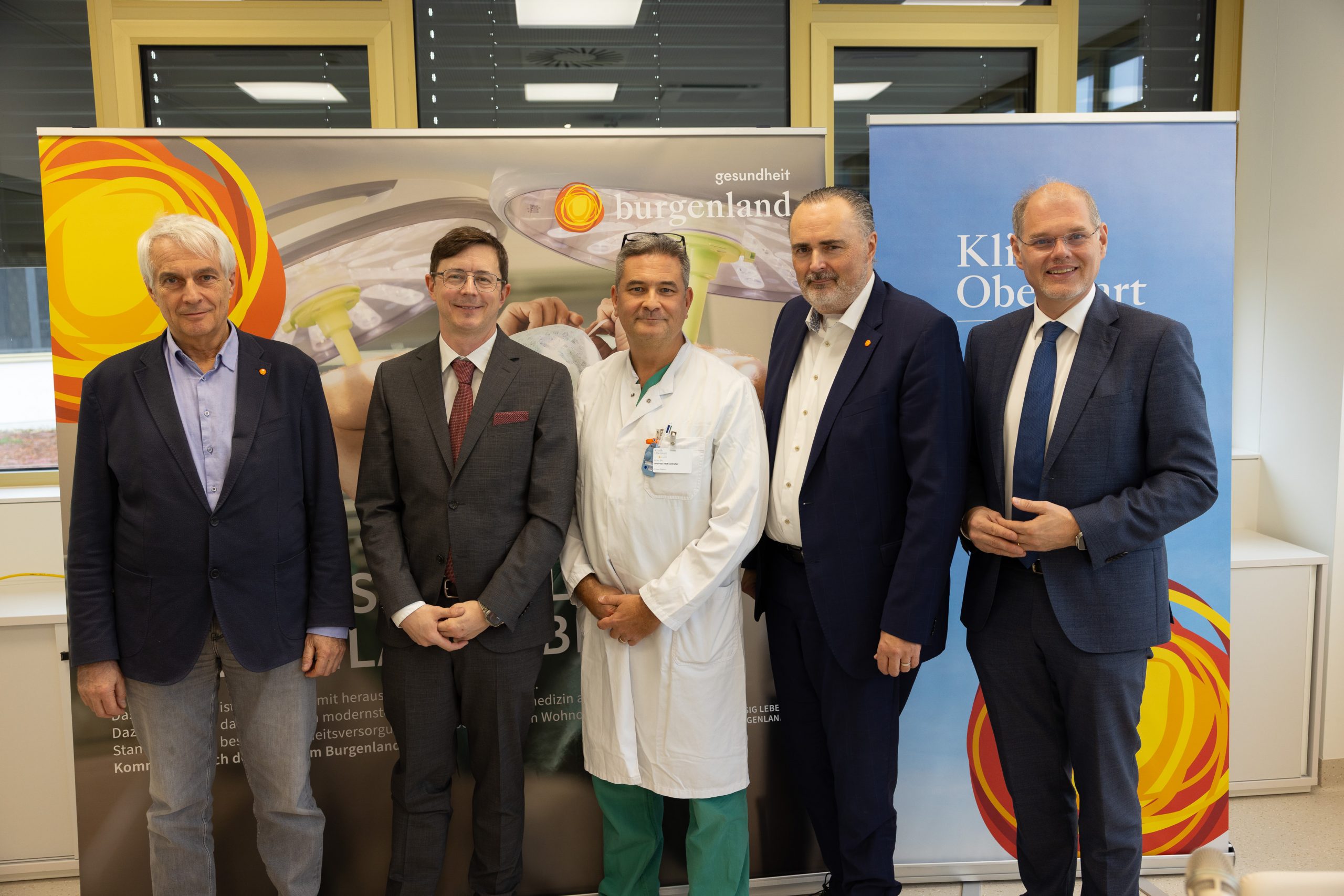 Univ.-Prof. Dr. Stephan Kriwanek (medizinischer Geschäftsführer der Gesundheit Burgenland), OA Dr. Wolfgang Dietl (provisorischer Leiter Herzchirurgie KlinikOberwart), Primar Dr. Andreas Ochsenhofer (Abteilungsleitung Innere Medizin Klinik Oberwart), Landeshauptmann Hans Peter Doskozil und Mag. Franz Öller, MBA, MPH (kaufmännischer Geschäftsführer der Gesundheit Burgenland) (v.l.).