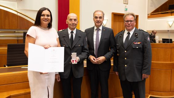 80 Jahre Rotes Kreuz-1