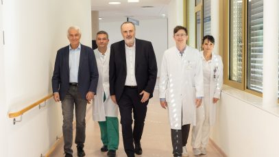 Herzchirurgie Oberwart – LH Doskozil mit dem Team der Klinik Oberwart