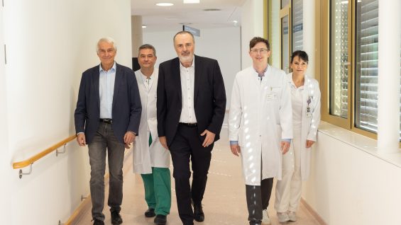 Herzchirurgie Oberwart – LH Doskozil mit dem Team der Klinik Oberwart