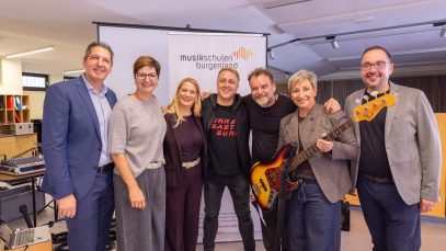 Jerry Meehan Workshop Mattersburg Gruppenbild mit LRin Winkler