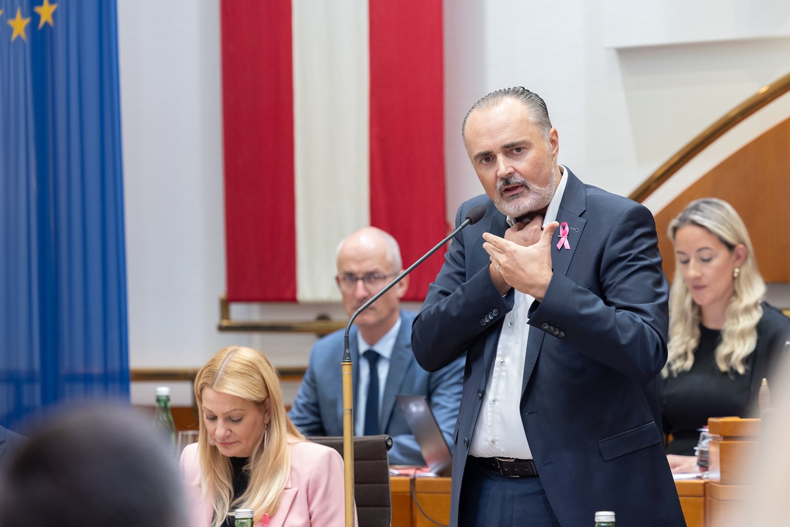 Landeshauptmann Hans Peter Doskozil spricht im Burgenländischen Landtag zum Rechnungsabschluss 2025