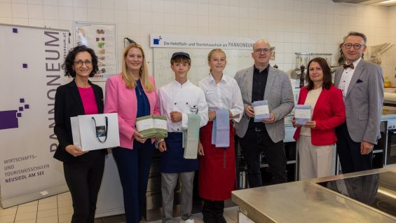 VOSSEN als Schulpartner: Küchentextilien für das Pannoneum Neusiedl am See